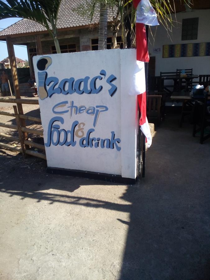 Izaac'S Bed & Breakfast Lovina Екстериор снимка