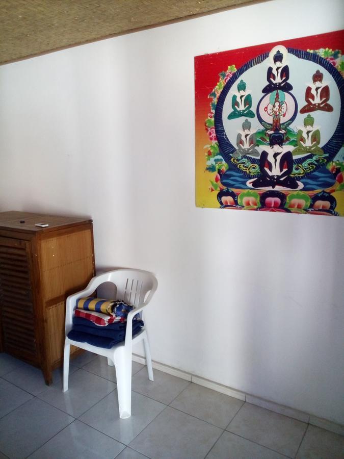 Izaac'S Bed & Breakfast Lovina Екстериор снимка