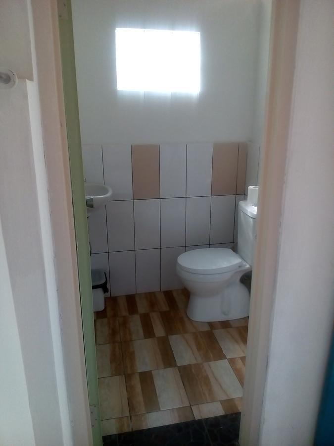 Izaac'S Bed & Breakfast Lovina Екстериор снимка
